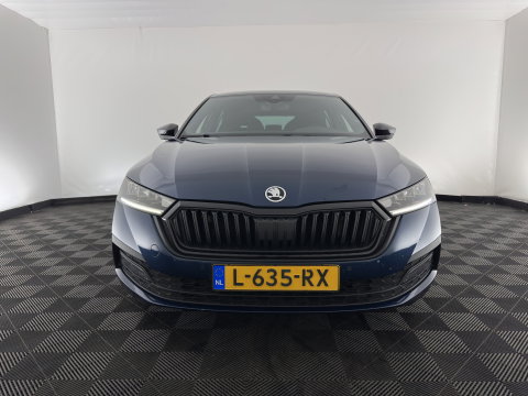 Škoda Octavia 1.0 e-TSI Sport Business   Aut. *FULL-LED | DIGI-COCKPIT | ADAPTIVE-CRUISE | COMFORT-SEATS | NAVI-FULLMAP | CARPLAY | SHIFT-PADDLES | ECC | PDC | 18''ALU | TOWBAR*