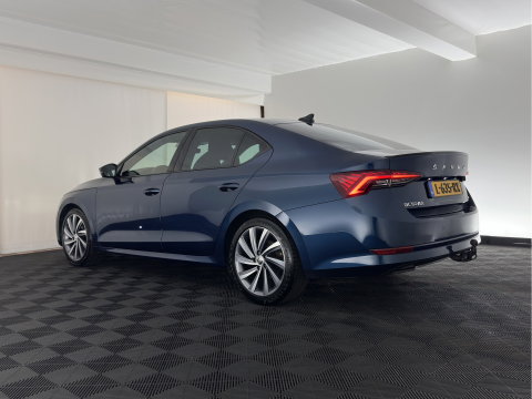 Škoda Octavia 1.0 e-TSI Sport Business   Aut. *FULL-LED | DIGI-COCKPIT | ADAPTIVE-CRUISE | COMFORT-SEATS | NAVI-FULLMAP | CARPLAY | SHIFT-PADDLES | ECC | PDC | 18''ALU | TOWBAR*