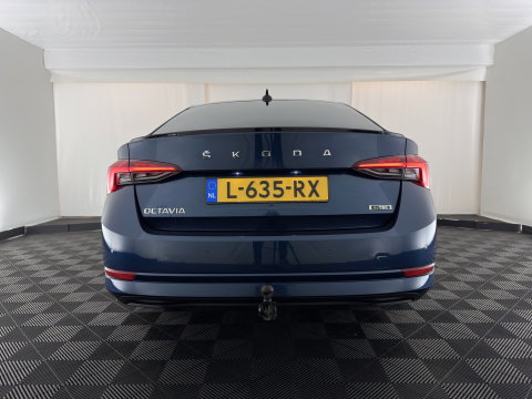 Škoda Octavia 1.0 e-TSI Sport Business   Aut. *FULL-LED | DIGI-COCKPIT | ADAPTIVE-CRUISE | COMFORT-SEATS | NAVI-FULLMAP | CARPLAY | SHIFT-PADDLES | ECC | PDC | 18''ALU | TOWBAR*