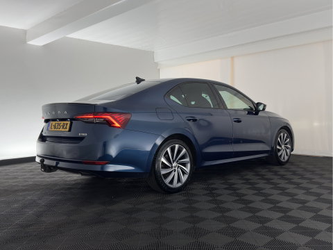 Škoda Octavia 1.0 e-TSI Sport Business   Aut. *FULL-LED | DIGI-COCKPIT | ADAPTIVE-CRUISE | COMFORT-SEATS | NAVI-FULLMAP | CARPLAY | SHIFT-PADDLES | ECC | PDC | 18''ALU | TOWBAR*