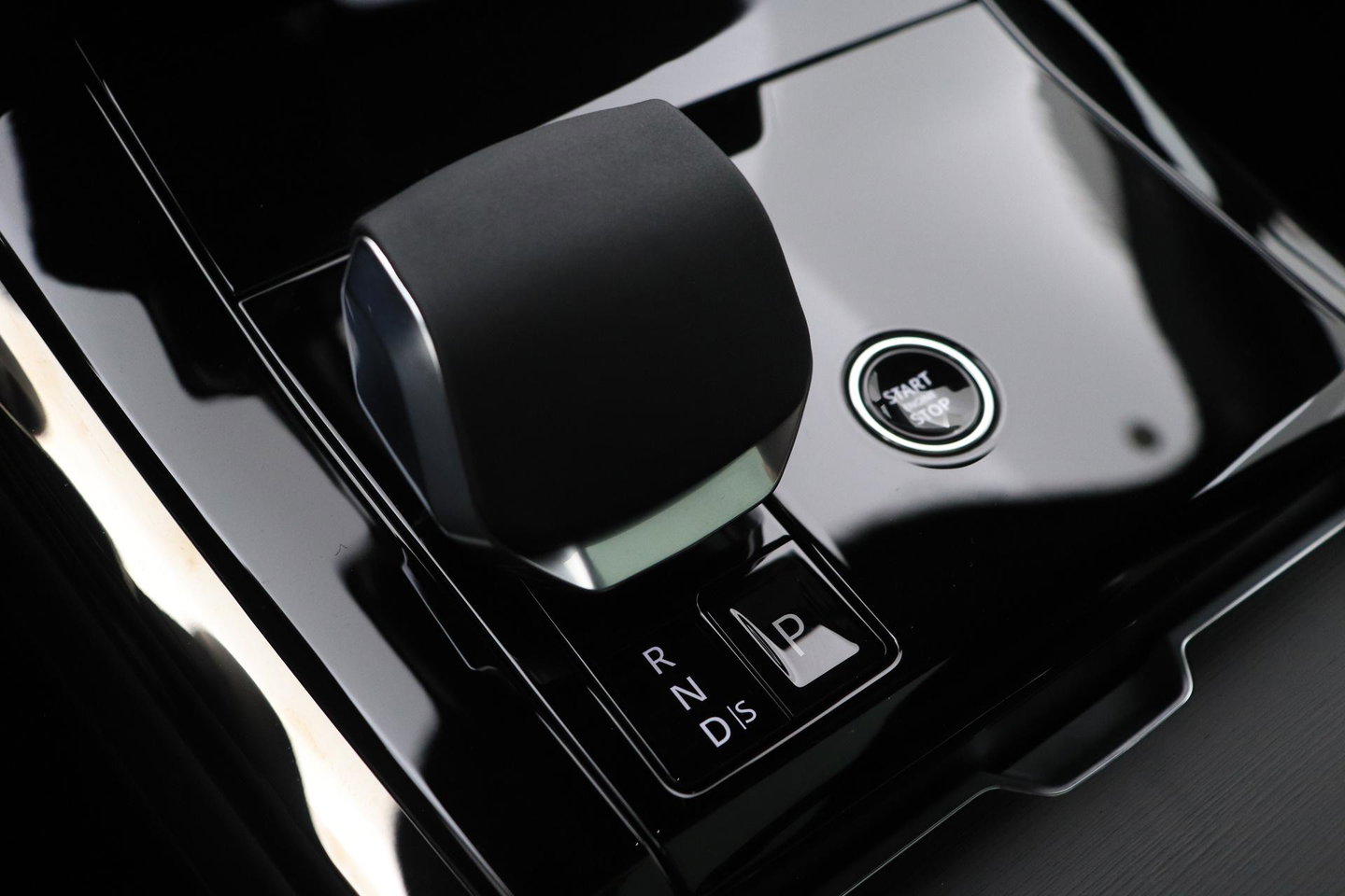 Land Rover Range Rover Sport P460e Dynamic SE | Cold Climate | Black Pack | Soft Close | Panoramadak | Trekhaak