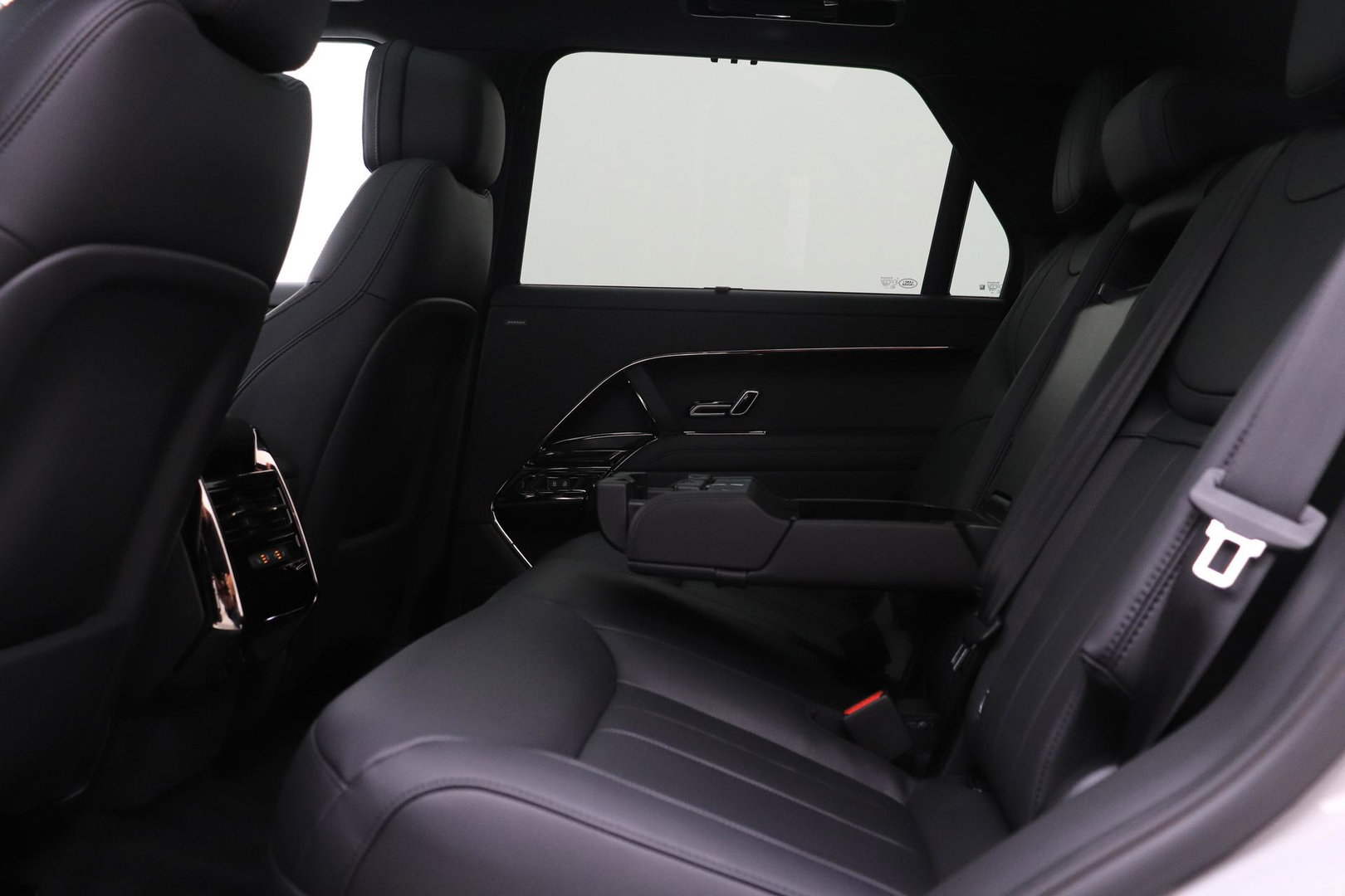 Land Rover Range Rover Sport P460e Dynamic SE | Cold Climate | Black Pack | Soft Close | Panoramadak | Trekhaak