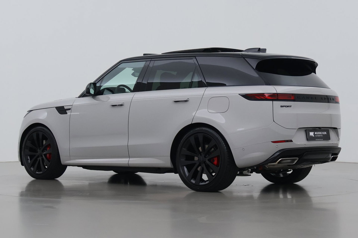 Land Rover Range Rover Sport P460e Dynamic SE | Cold Climate | Black Pack | Soft Close | Panoramadak | Trekhaak