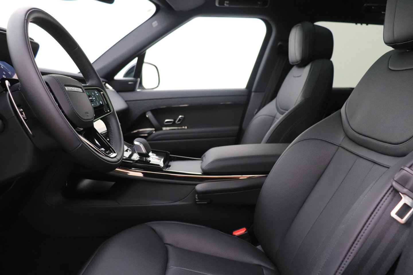 Land Rover Range Rover Sport P460e Dynamic SE | Cold Climate | Black Pack | Soft Close | Panoramadak | Trekhaak