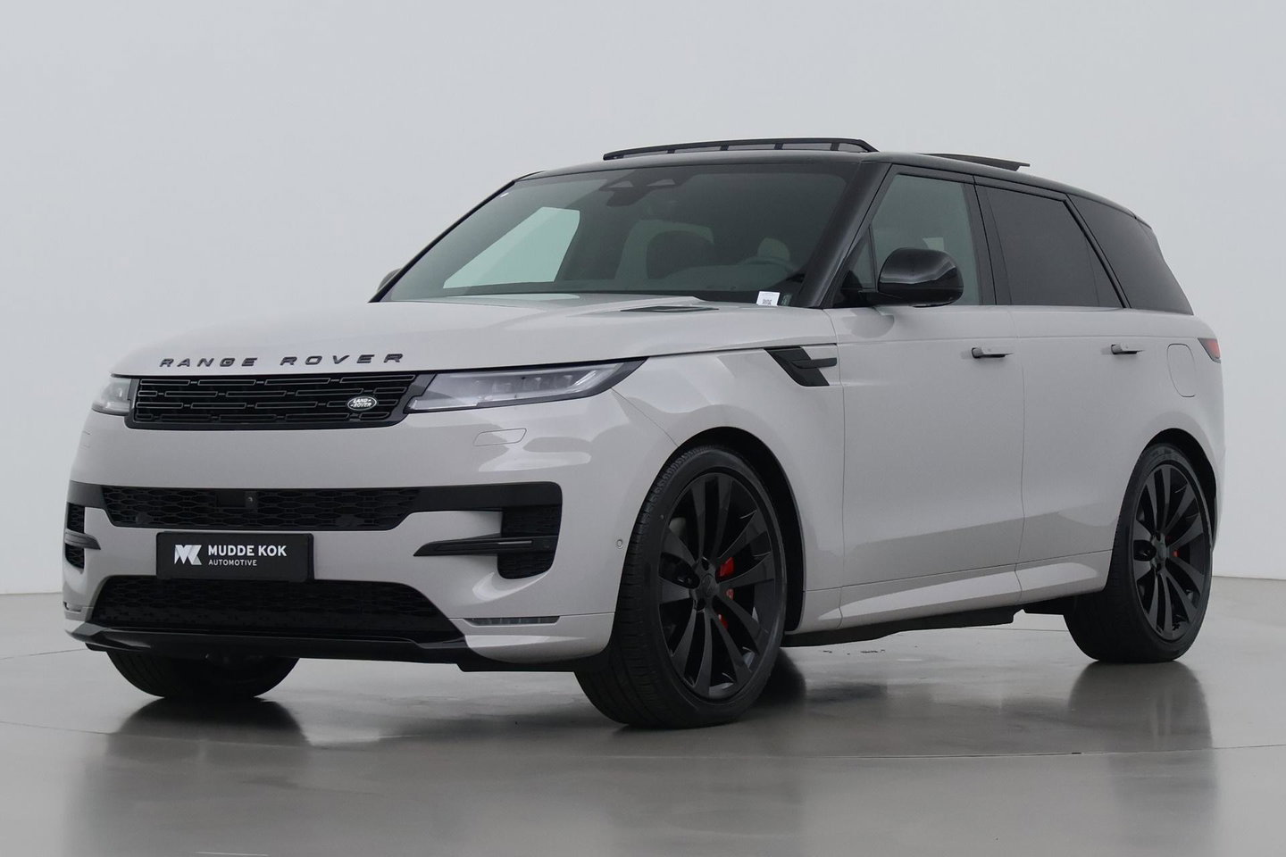 Land Rover Range Rover Sport P460e Dynamic SE | Cold Climate | Black Pack | Soft Close | Panoramadak | Trekhaak