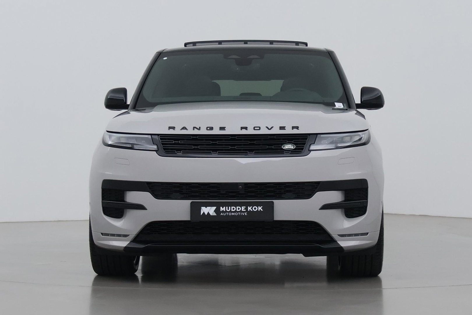 Land Rover Range Rover Sport P460e Dynamic SE | Cold Climate | Black Pack | Soft Close | Panoramadak | Trekhaak