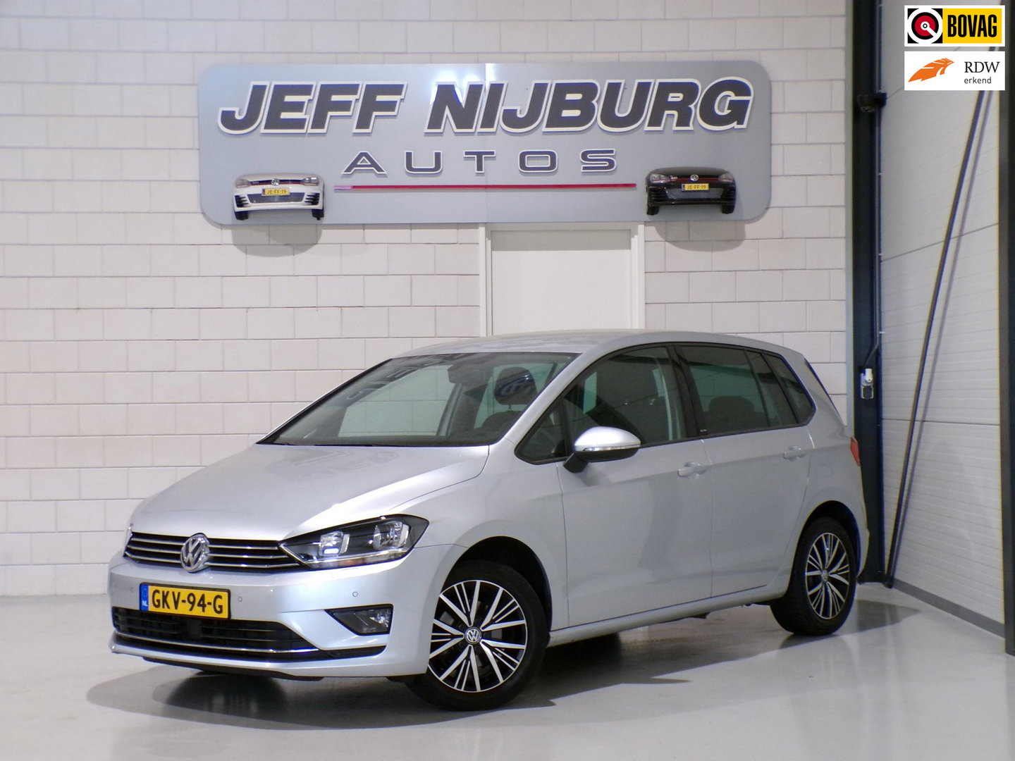 Volkswagen Golf Sportsvan 1.2 TSI 140PK Highline Allstar Stoelverwarming Apple-Carplay Parkeersensoren Navigatie Bluetooth Cruise