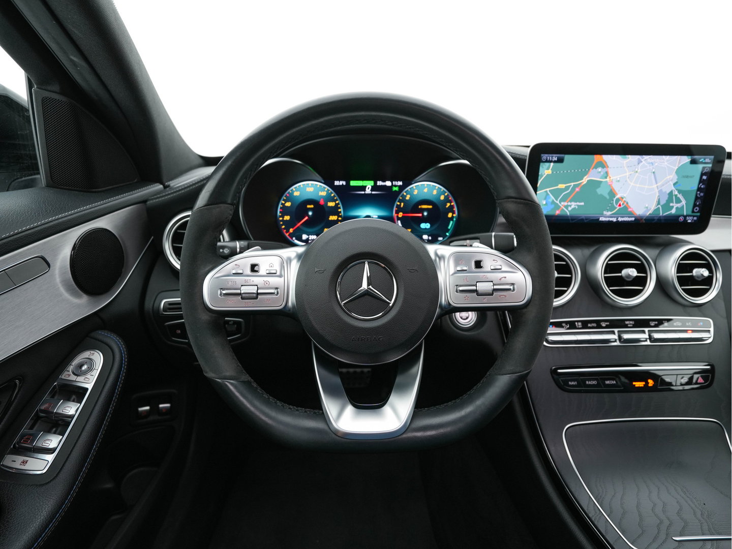 Mercedes-Benz C-Klasse 300 e Business Solution AMG Limited (Plug-in) {SoH-94%} (INCL.BTW) Aut. *PANO | LEATHER-FABRIC | MULTIBEAM-LED | TOP-VIEW | DIGI-COCKPIT | BLIND-SPOT | HEATED-SPORTSEATS | SHIFT-PADDLES | NAVI-FULLAMP | PRIVACY-GLASS | PDC | CRUISE | TOWBAR | 18''