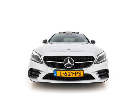 Mercedes-Benz C-Klasse 300 e Business Solution AMG Limited (Plug-in) {SoH-94%} (INCL.BTW) Aut. *PANO | LEATHER-FABRIC | MULTIBEAM-LED | TOP-VIEW | DIGI-COCKPIT | BLIND-SPOT | HEATED-SPORTSEATS | SHIFT-PADDLES | NAVI-FULLAMP | PRIVACY-GLASS | PDC | CRUISE | TOWBAR | 18''