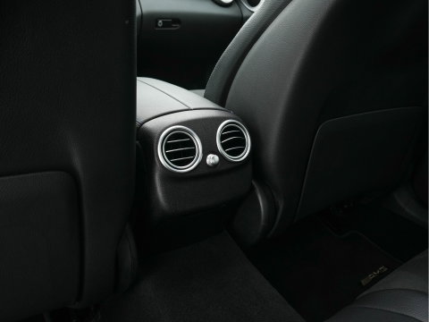 Mercedes-Benz C-Klasse 300 e Business Solution AMG Limited (Plug-in) {SoH-94%} (INCL.BTW) Aut. *PANO | LEATHER-FABRIC | MULTIBEAM-LED | TOP-VIEW | DIGI-COCKPIT | BLIND-SPOT | HEATED-SPORTSEATS | SHIFT-PADDLES | NAVI-FULLAMP | PRIVACY-GLASS | PDC | CRUISE | TOWBAR | 18''