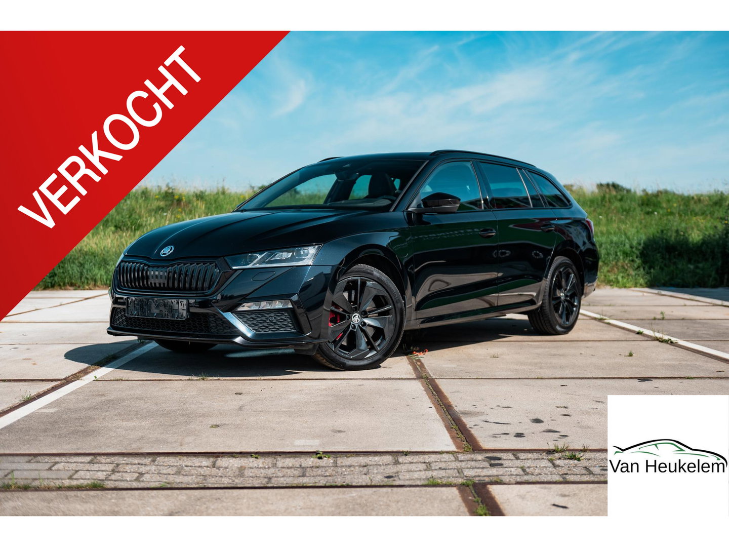 Škoda Octavia Combi 1.4 TSI RS iV | PANO | ALCANTARA SPORT COMFORT STOELEN