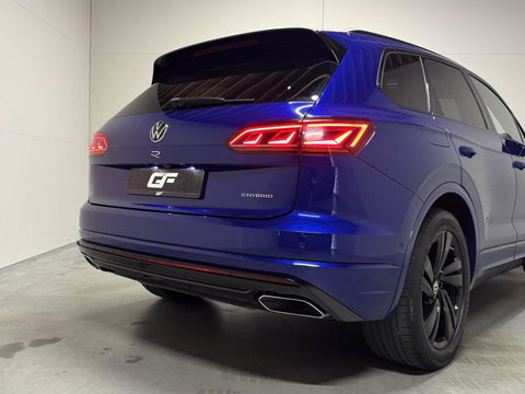 Volkswagen Touareg 3.0 TSi eHybrid 4MOTION R-Line Pano Lapiz Blue