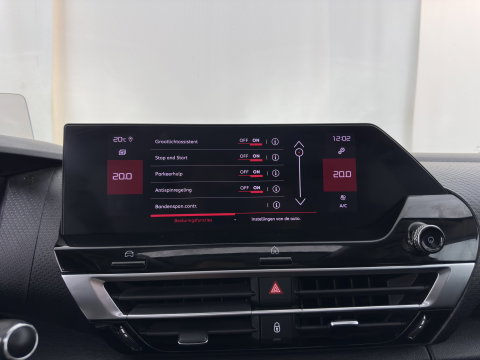 Citroën C4 1.2 Puretech Shine (INCL-BTW) *PANO | HEAD-UP | LEATHER | FULL-LED | ADAPTIVE-CRUISE |  DIGI-COCKPIT | BLINDSPOT | SHIFT-PADDLES | HEATED-COMFORTSEATS | ECC | LANE-ASSIST | KEYLESS | PDC | CRUISE | DAB  | 18''A