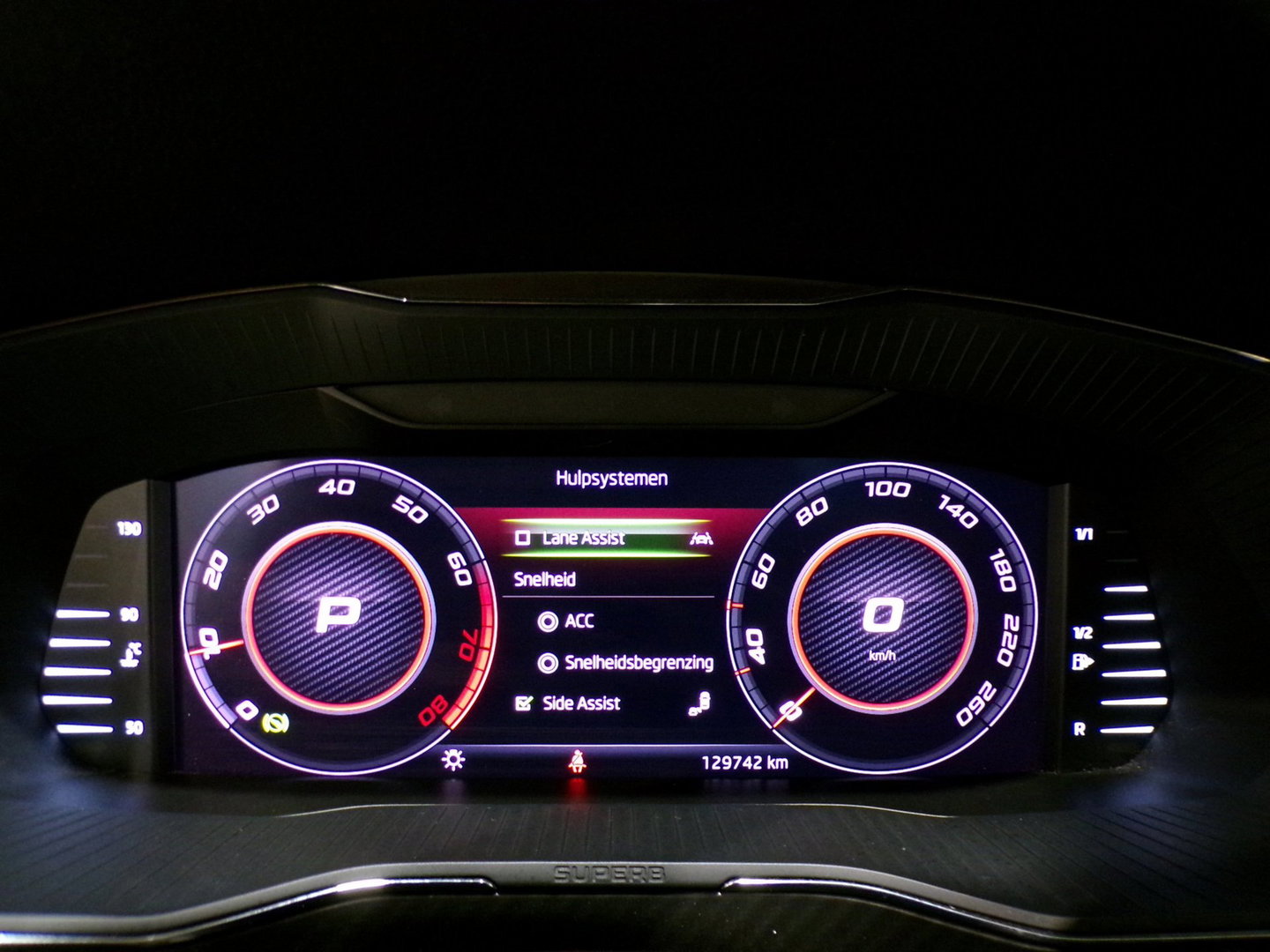 Škoda Superb Combi 1.5 TSI ACT Sportline Business "Origineel NL!" Automaat! Trekhaak Pano RS-stoelen Matrix-LED Camera Virtual DAB