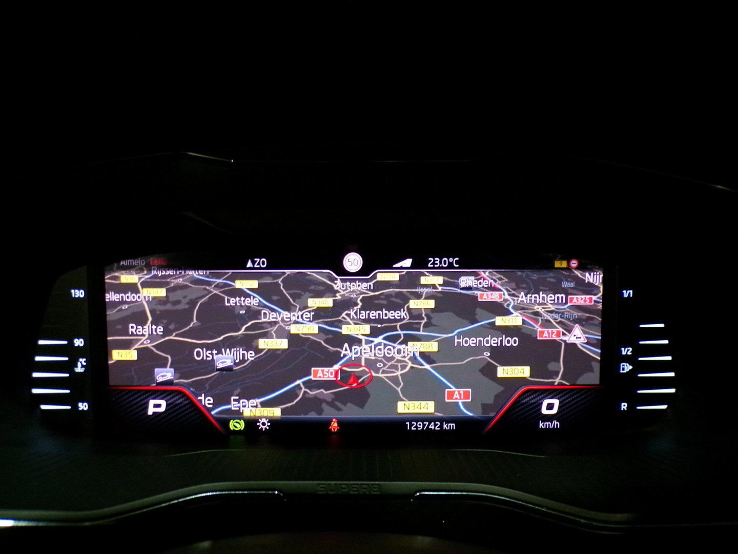 Škoda Superb Combi 1.5 TSI ACT Sportline Business "Origineel NL!" Automaat! Trekhaak Pano RS-stoelen Matrix-LED Camera Virtual DAB