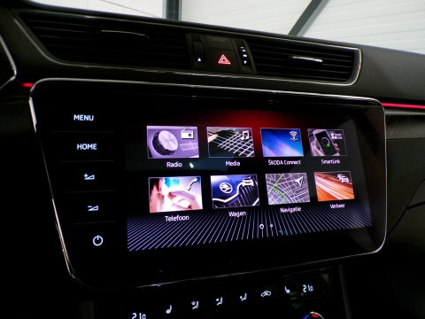 Škoda Superb Combi 1.5 TSI ACT Sportline Business "Origineel NL!" Automaat! Trekhaak Pano RS-stoelen Matrix-LED Camera Virtual DAB