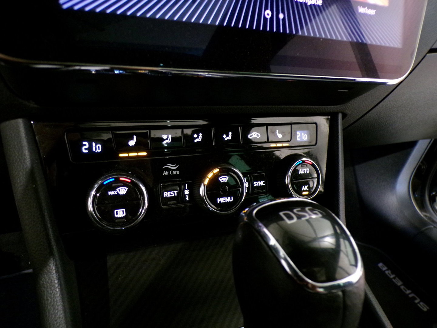 Škoda Superb Combi 1.5 TSI ACT Sportline Business "Origineel NL!" Automaat! Trekhaak Pano RS-stoelen Matrix-LED Camera Virtual DAB