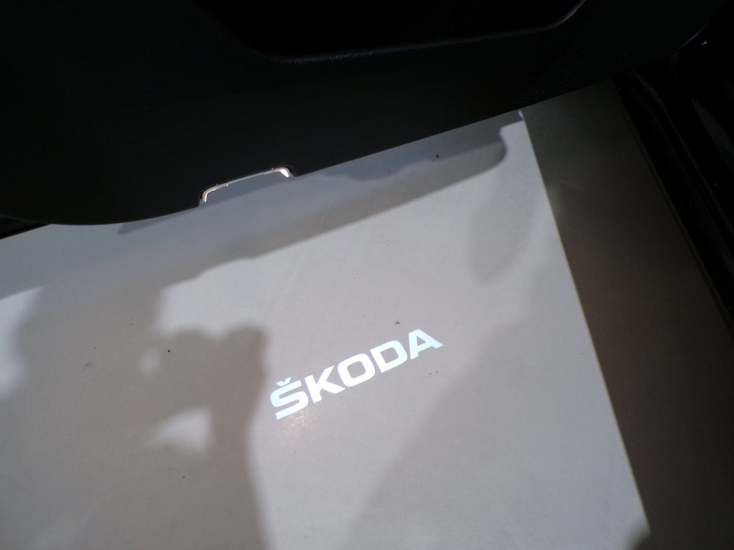 Škoda Superb Combi 1.5 TSI ACT Sportline Business "Origineel NL!" Automaat! Trekhaak Pano RS-stoelen Matrix-LED Camera Virtual DAB