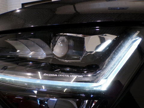 Škoda Superb Combi 1.5 TSI ACT Sportline Business "Origineel NL!" Automaat! Trekhaak Pano RS-stoelen Matrix-LED Camera Virtual DAB