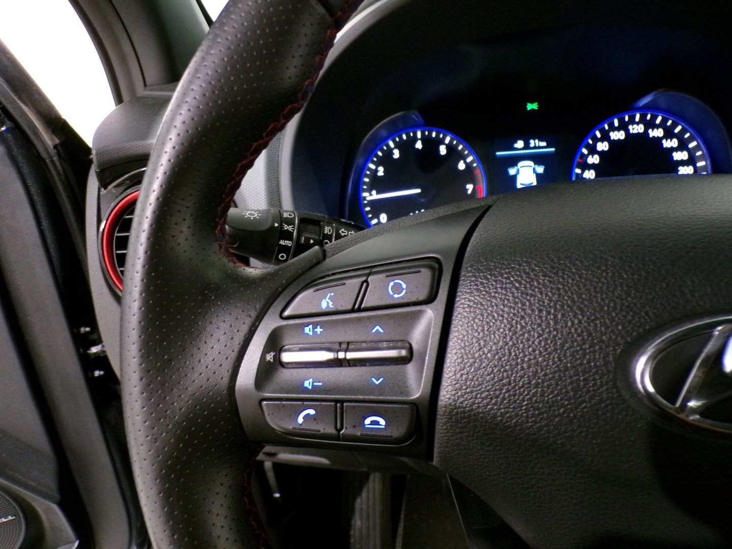 Hyundai KONA 1.0T Premium Apple-Carplay / Android-Auto Camera Parkeersensoren Keyless Sport-stoelen Cruise Navigatie Bluetooth
