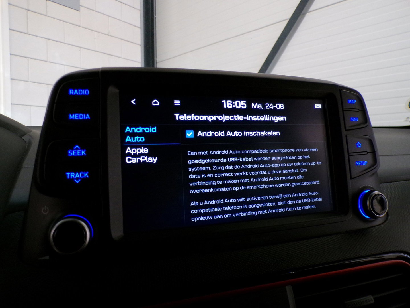 Hyundai KONA 1.0T Premium Apple-Carplay / Android-Auto Camera Parkeersensoren Keyless Sport-stoelen Cruise Navigatie Bluetooth