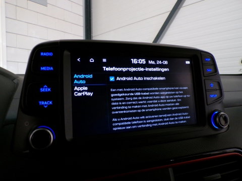 Hyundai KONA 1.0T Premium Apple-Carplay / Android-Auto Camera Parkeersensoren Keyless Sport-stoelen Cruise Navigatie Bluetooth