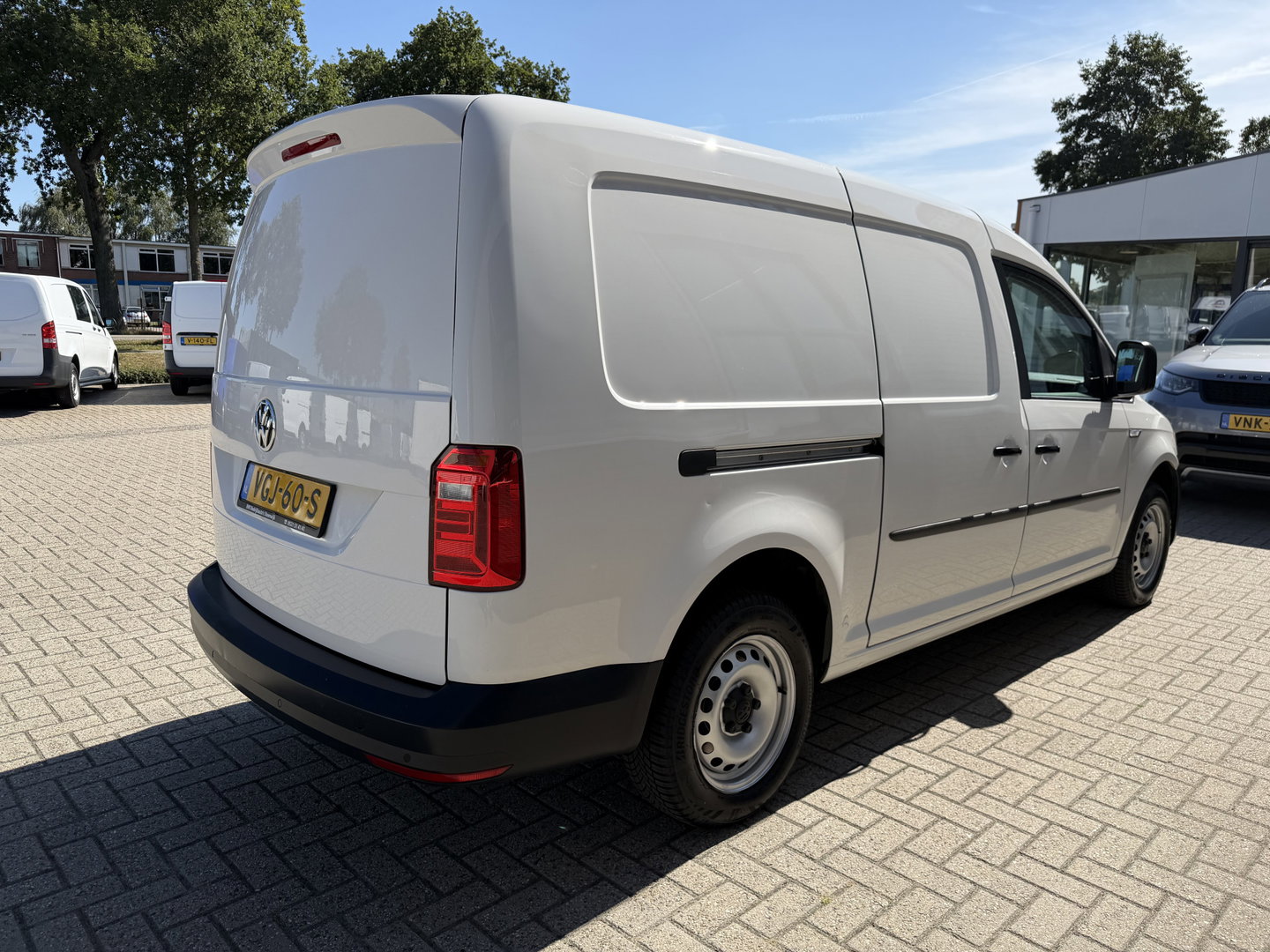 Volkswagen Caddy 2.0 TDI L2H1 BMT Maxi / vaste prijs rijklaar € 14.950 ex btw / lease vanaf € 252 / euro 6 / bpm vrij / Flexmo ingerichte laadruimte / pdc achter / airco / cruise