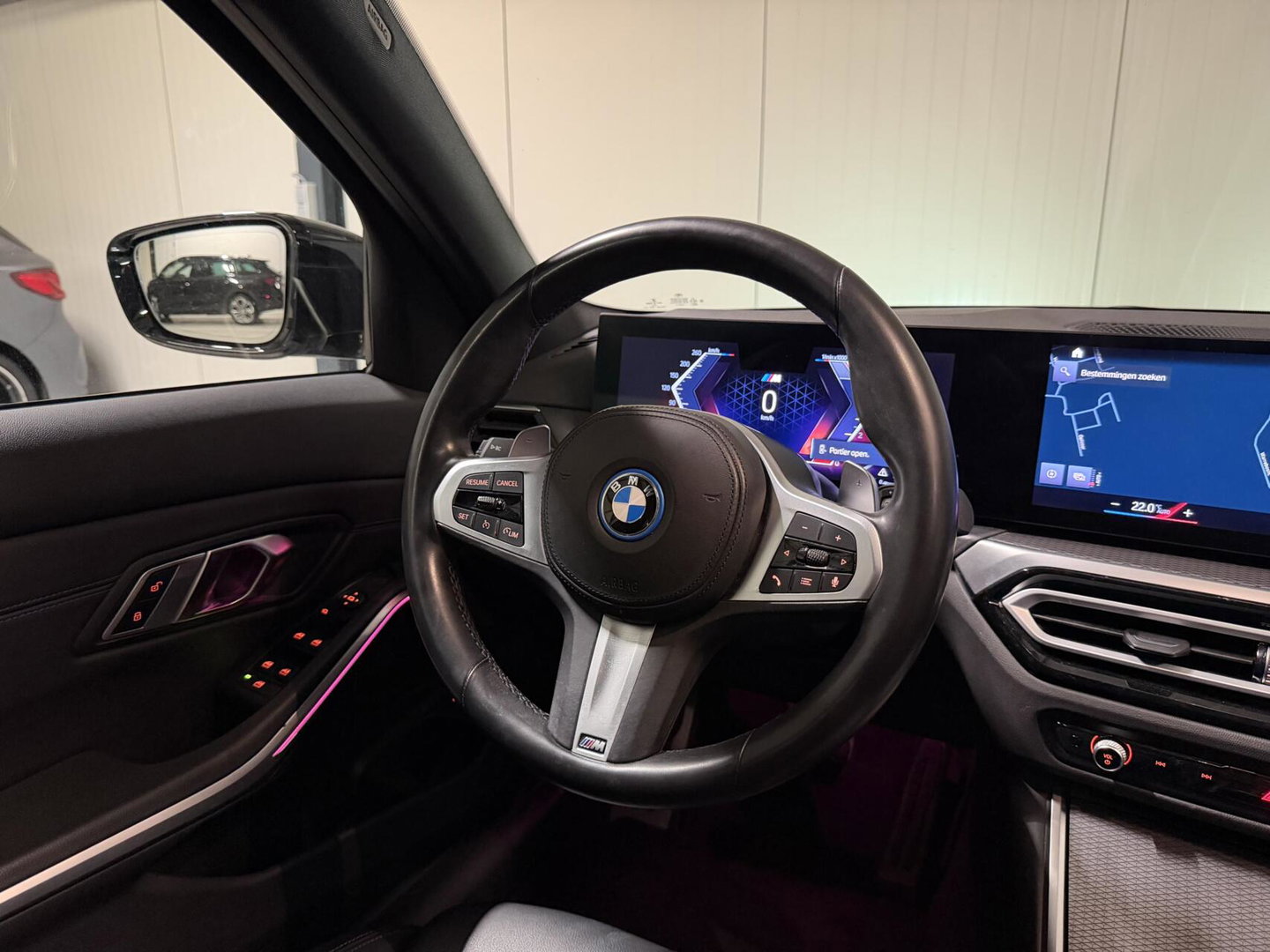BMW 3 Serie 320e Sedan SOH 98% M-sport Pano Brooklyn Grau
