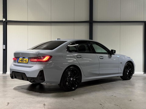 BMW 3 Serie 320e Sedan SOH 98% M-sport Pano Brooklyn Grau