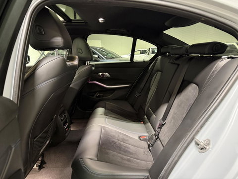 BMW 3 Serie 320e Sedan SOH 98% M-sport Pano Brooklyn Grau