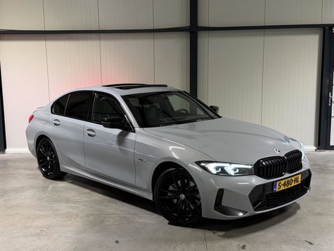 BMW 3 Serie 320e Sedan SOH 98% M-sport Pano Brooklyn Grau