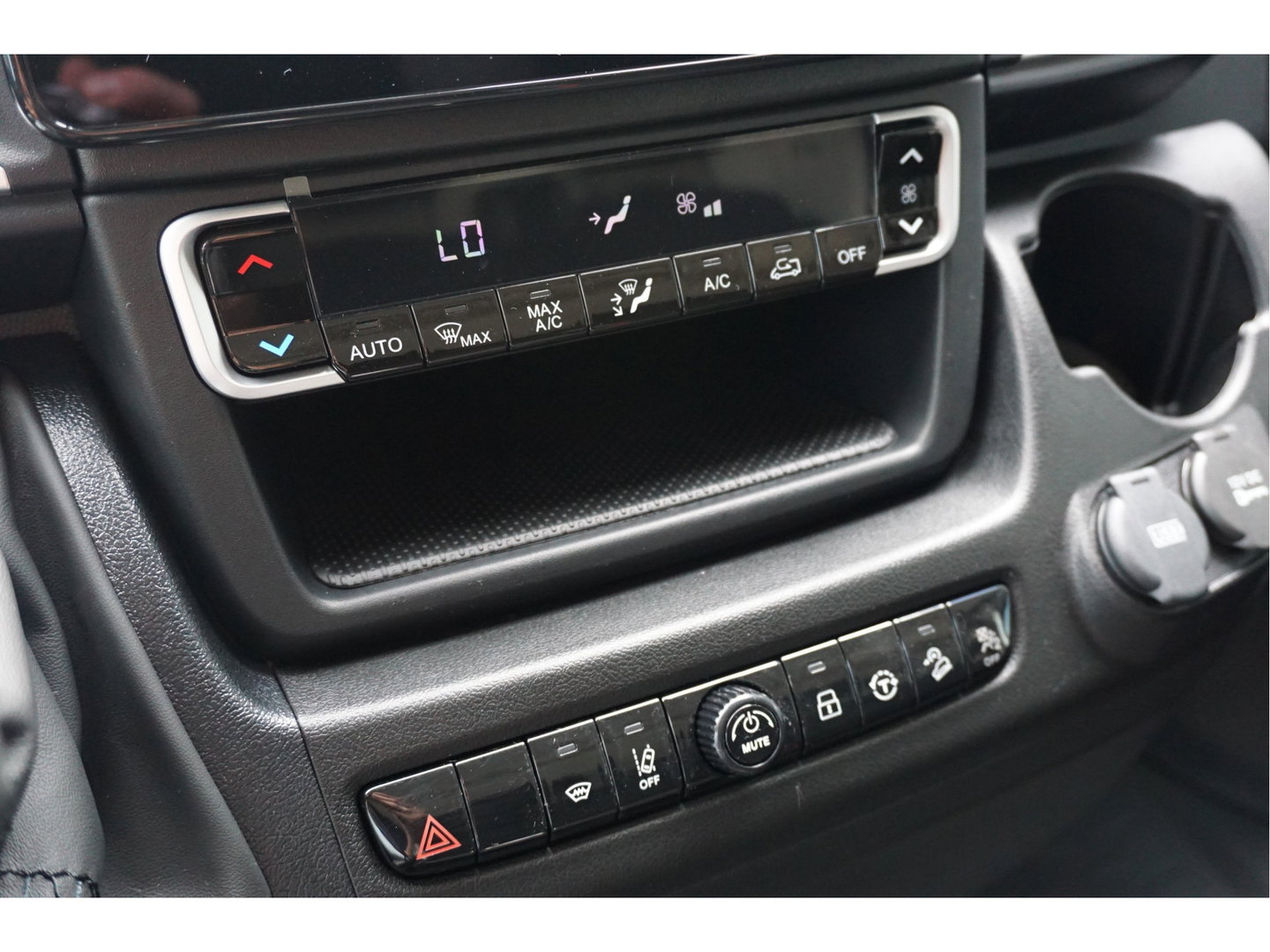 Citroën Jumper 35 2.2 140PK L2H2 BPM VRIJ!! 10" Navi, Clima, Camera, 270º Deur!! NR. J602*