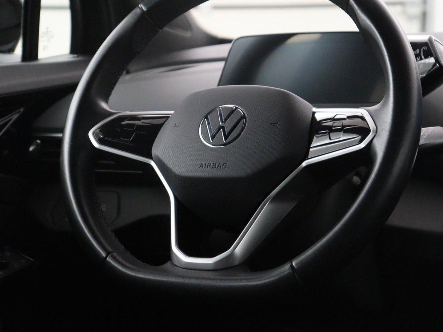 Volkswagen ID.4 Pro 77 kWh | SOH 95,4% | Adaptive cruise | Lane assist | Stuur/stoelverwarming | Climate control | Sfeerverlichting | Carplay | Park assist | 20" velgen
