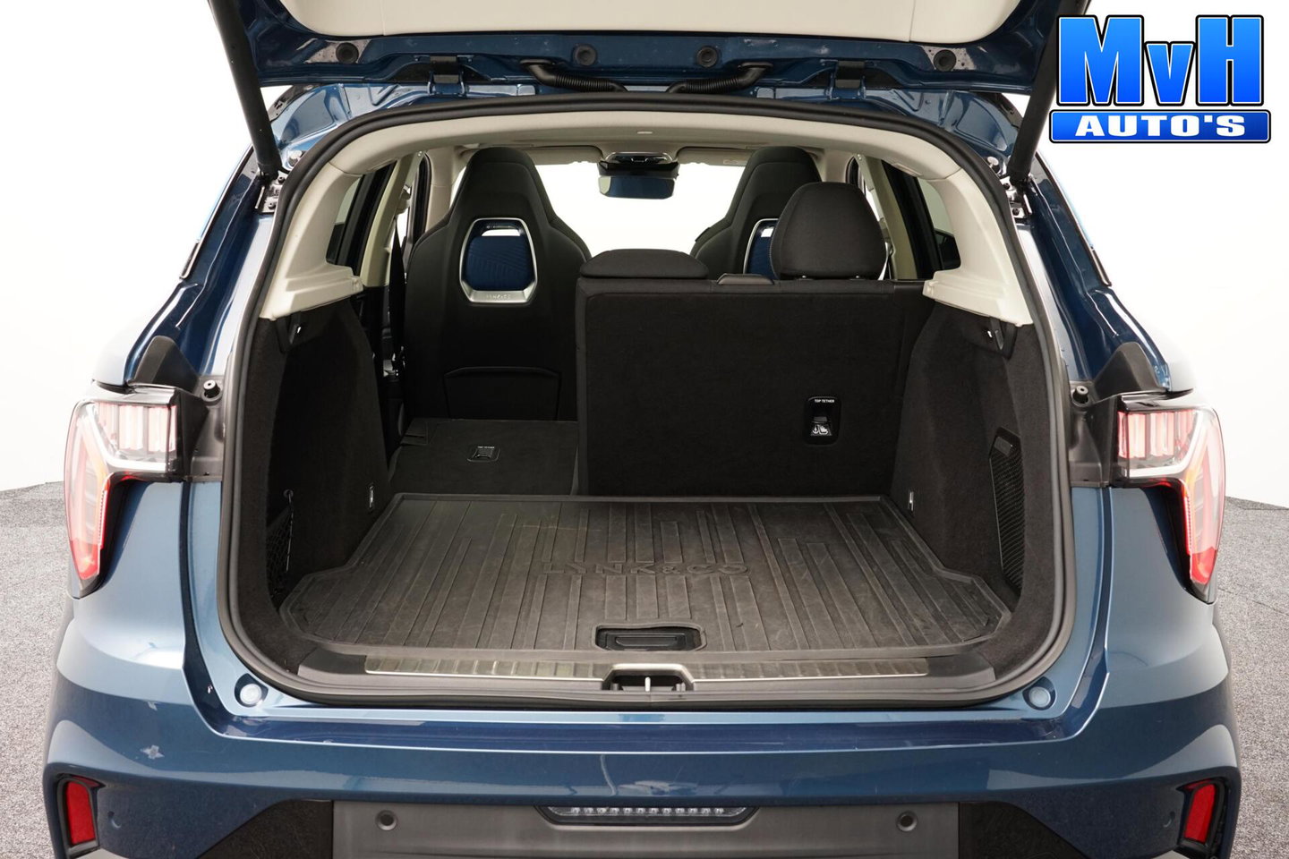 Lynk & Co 01 1.5 PHEV|SOH87%|262PK|LUXE|CAMERA|PANO
