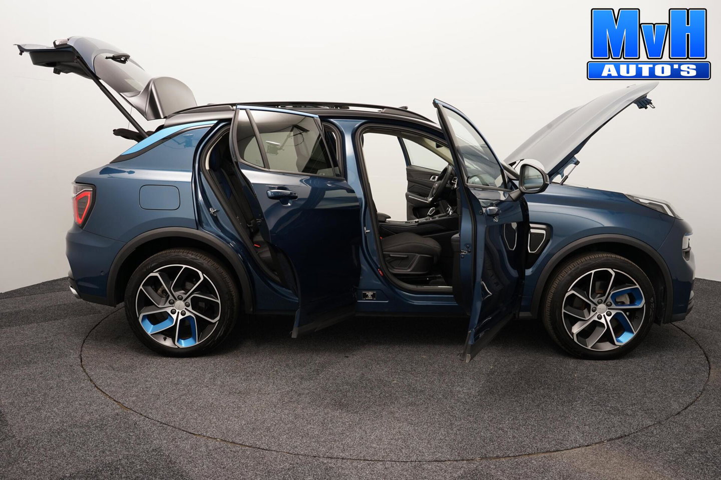 Lynk & Co 01 1.5 PHEV|SOH87%|262PK|LUXE|CAMERA|PANO