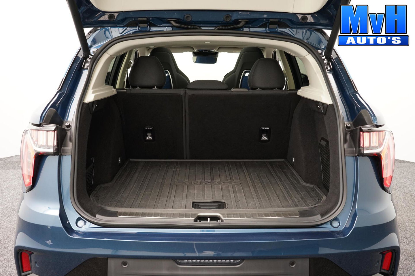 Lynk & Co 01 1.5 PHEV|262PK|LUXE|360°CAM|PANO