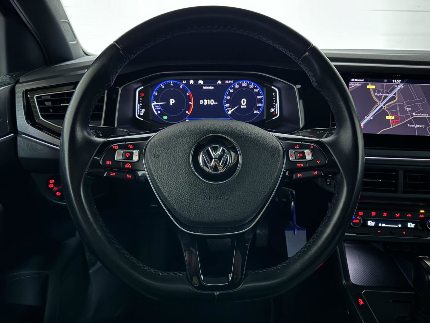 Volkswagen Polo 1.0 TSI Highline Pano Virtual Acc Carplay NAP