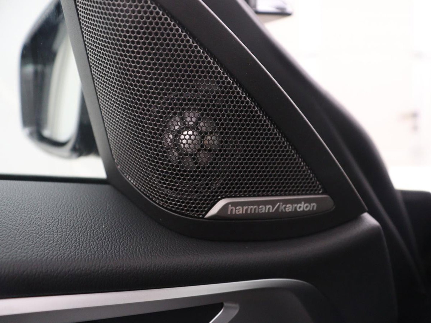 BMW i4 M50 High Executive 84 kWh | SOH 94,4% | Leder | Adaptive cruise | xDrive |  Stoelverwarming | Head-up | Harman/Kardon | Carplay | Sfeerverlichting | 360 camera | Park assist | Elektrische achterklep