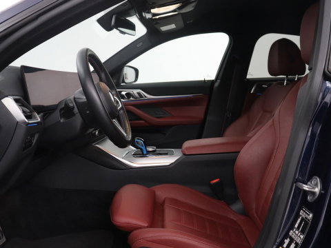BMW i4 M50 High Executive 84 kWh | SOH 94,4% | Leder | Adaptive cruise | xDrive |  Stoelverwarming | Head-up | Harman/Kardon | Carplay | Sfeerverlichting | 360 camera | Park assist | Elektrische achterklep