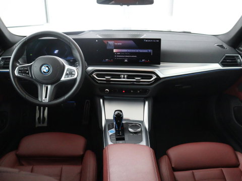 BMW i4 M50 High Executive 84 kWh | SOH 94,4% | Leder | Adaptive cruise | xDrive |  Stoelverwarming | Head-up | Harman/Kardon | Carplay | Sfeerverlichting | 360 camera | Park assist | Elektrische achterklep