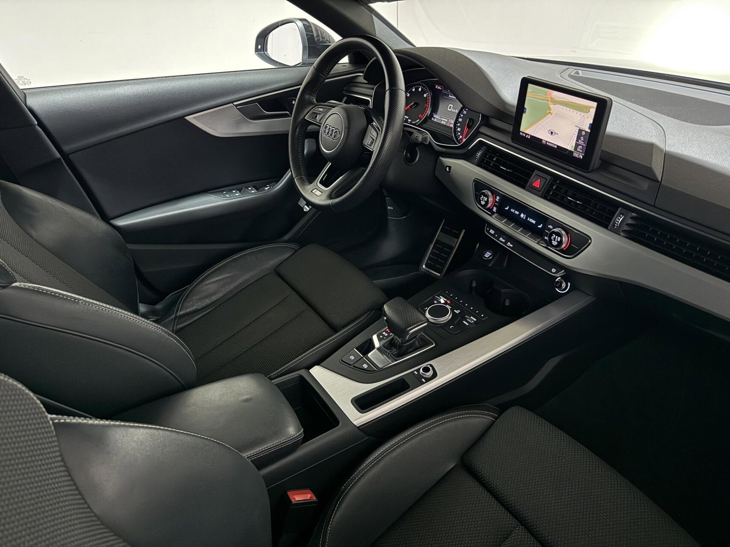 Audi A4 Avant 35 TFSI Sport S-Line Navi Cruise Trekh. NAP