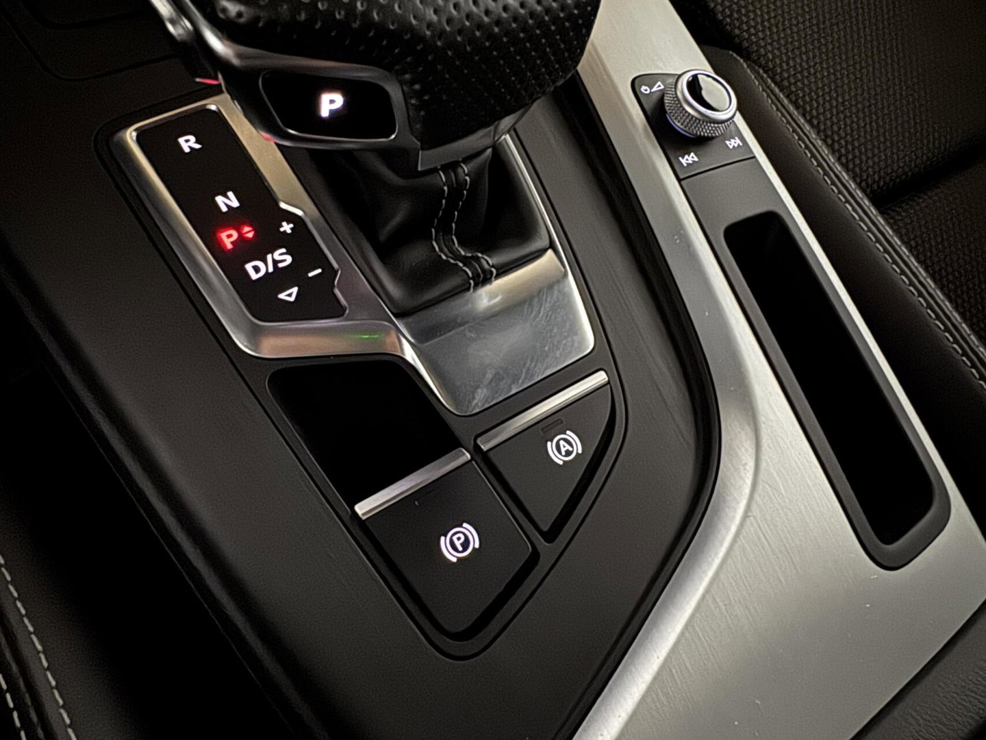 Audi A4 Avant 35 TFSI Sport S-Line Navi Cruise Trekh. NAP
