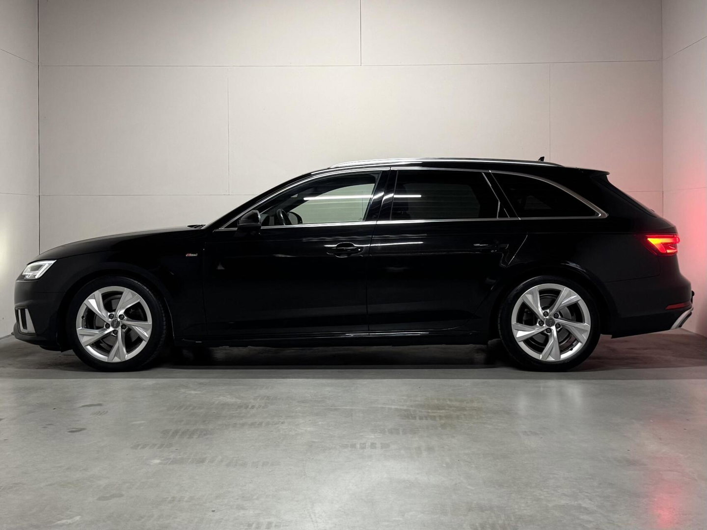 Audi A4 Avant 35 TFSI Sport S-Line Navi Cruise Trekh. NAP