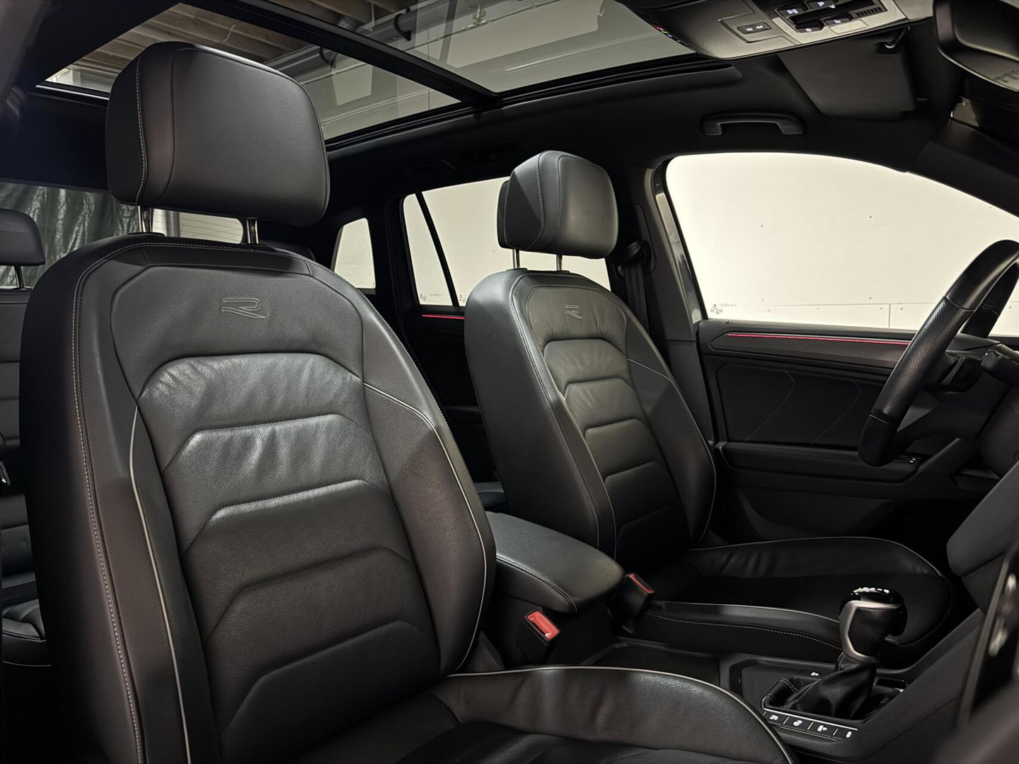 Volkswagen Tiguan 1.4 TSI eHybrid R-Line Black Edtion Leer Pano Memory 360°