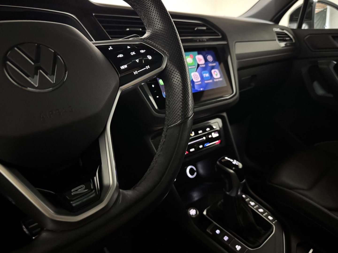 Volkswagen Tiguan 1.4 TSI eHybrid R-Line Black Edtion Leer Pano Memory 360°
