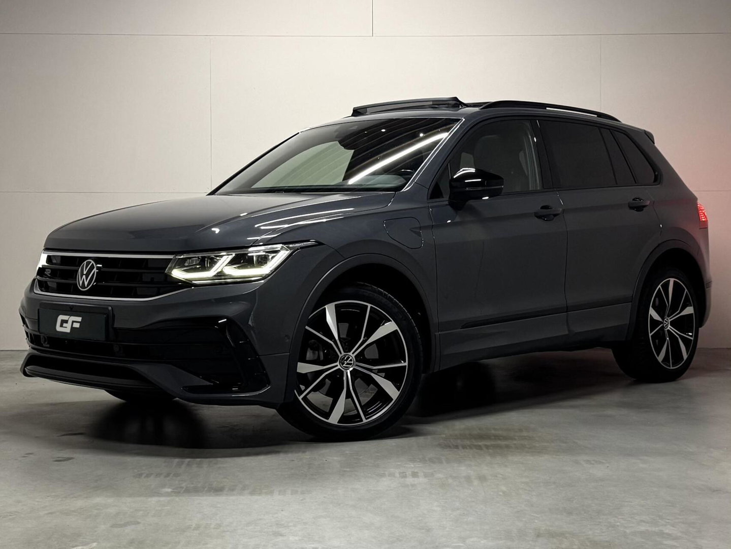 Volkswagen Tiguan 1.4 TSI eHybrid R-Line Black Edtion Leer Pano Memory 360°