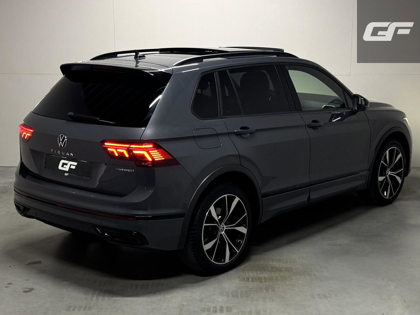 Volkswagen Tiguan 1.4 TSI eHybrid R-Line Black Edtion Leer Pano Memory 360°