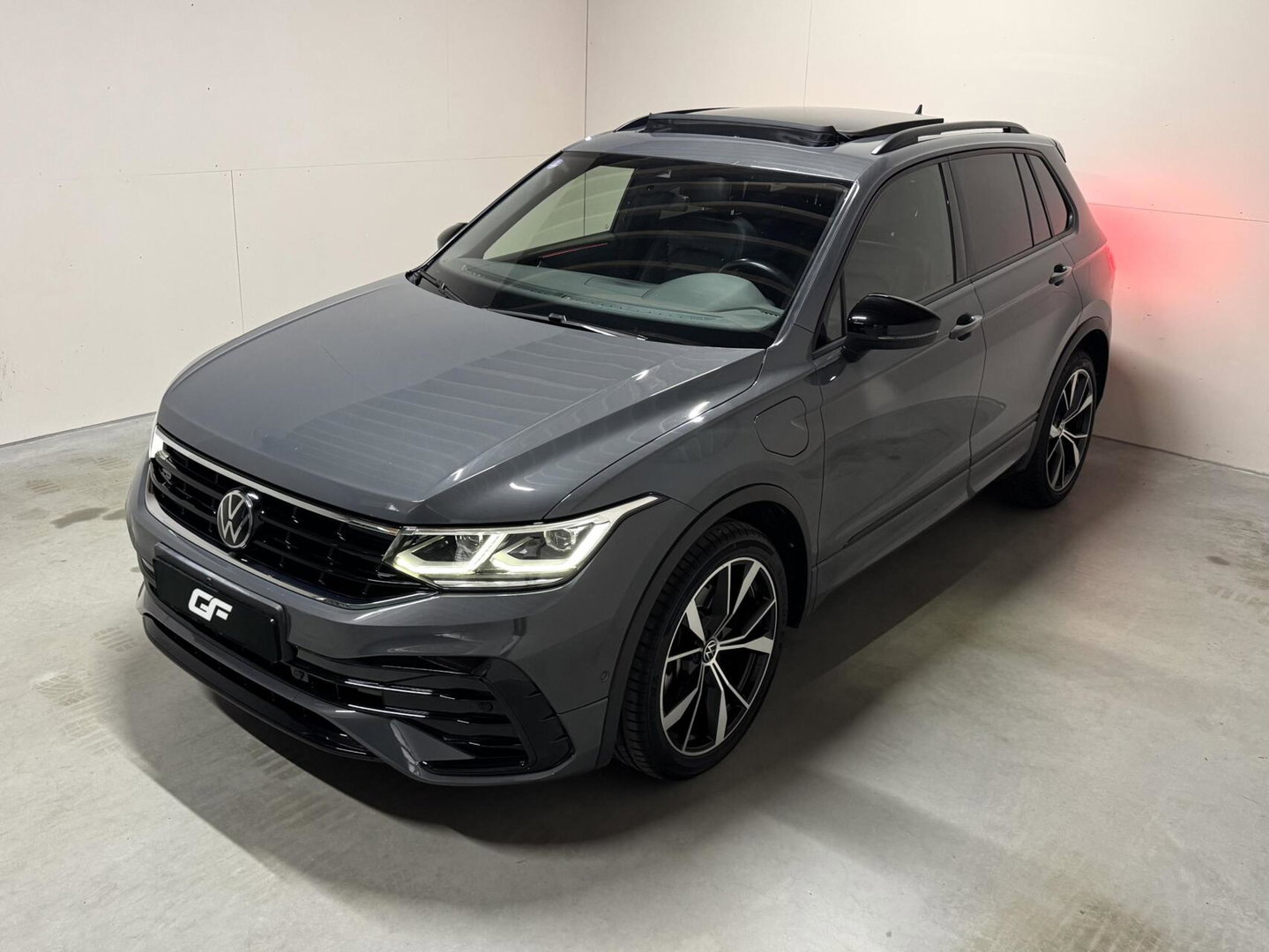 Volkswagen Tiguan 1.4 TSI eHybrid R-Line Black Edtion Leer Pano Memory 360°