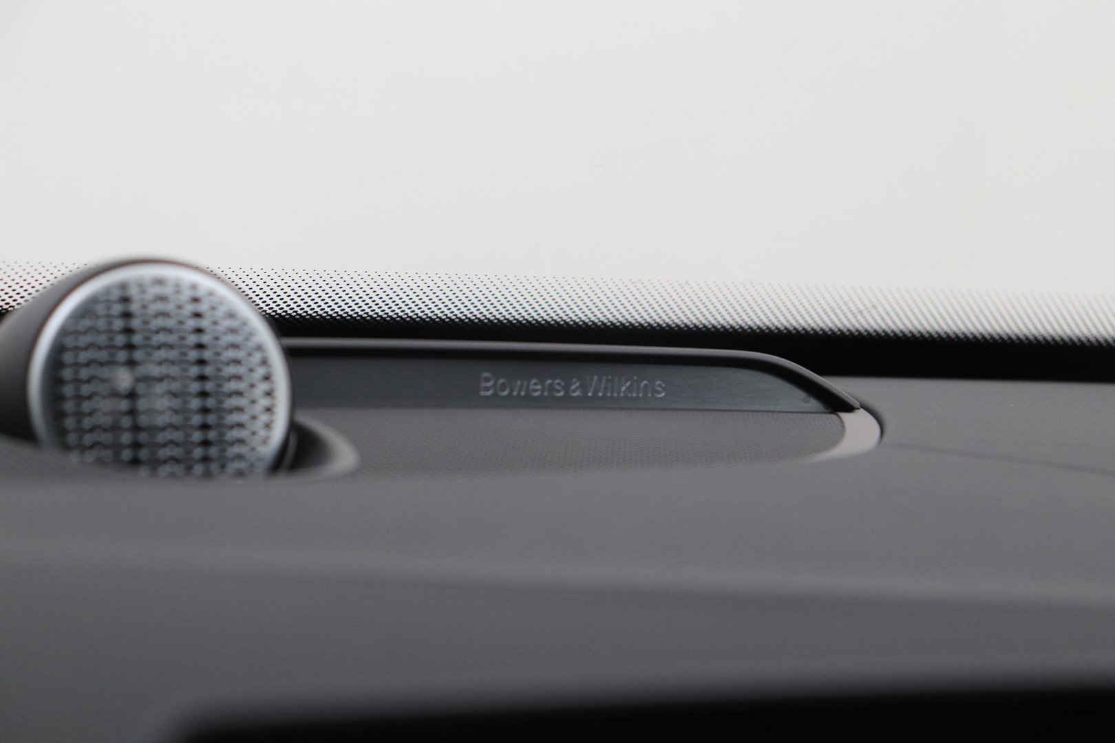 Volvo XC90 T8 Ultra Bright | Luchtvering | Bowers & Wilkins | Trekhaak | Stoelventilatie