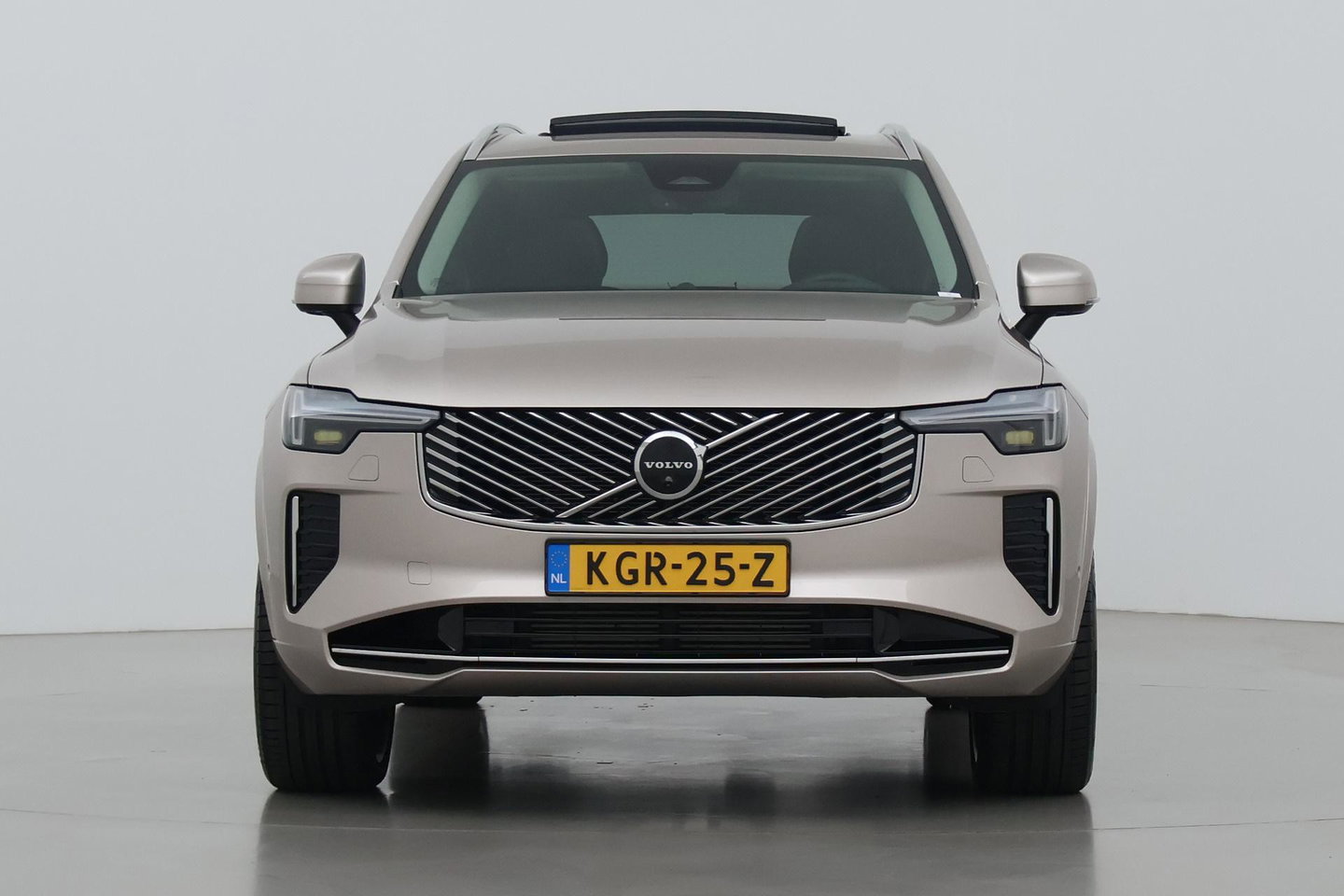 Volvo XC90 T8 Ultra Bright | Luchtvering | Bowers & Wilkins | Trekhaak | Stoelventilatie
